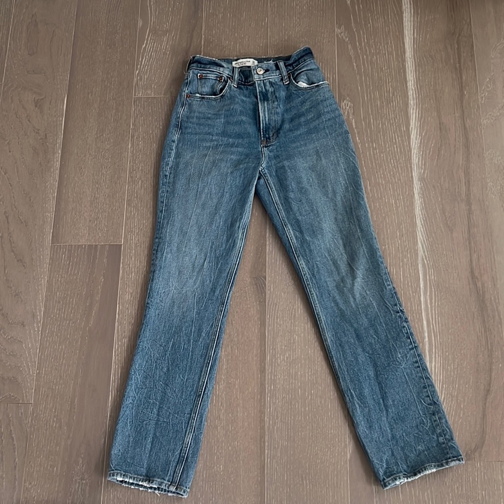 Abercrombie ‘90s Straight Jeans